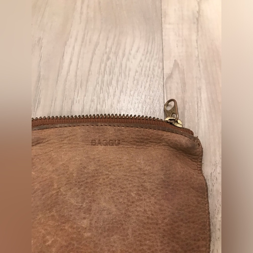 Baggu Brown Leather small Pouch *Read* - Picture 2 of 11